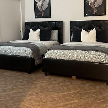 Apartament Exceptional Loft Free Parking And Wifi Los Angeles Zewnętrze zdjęcie