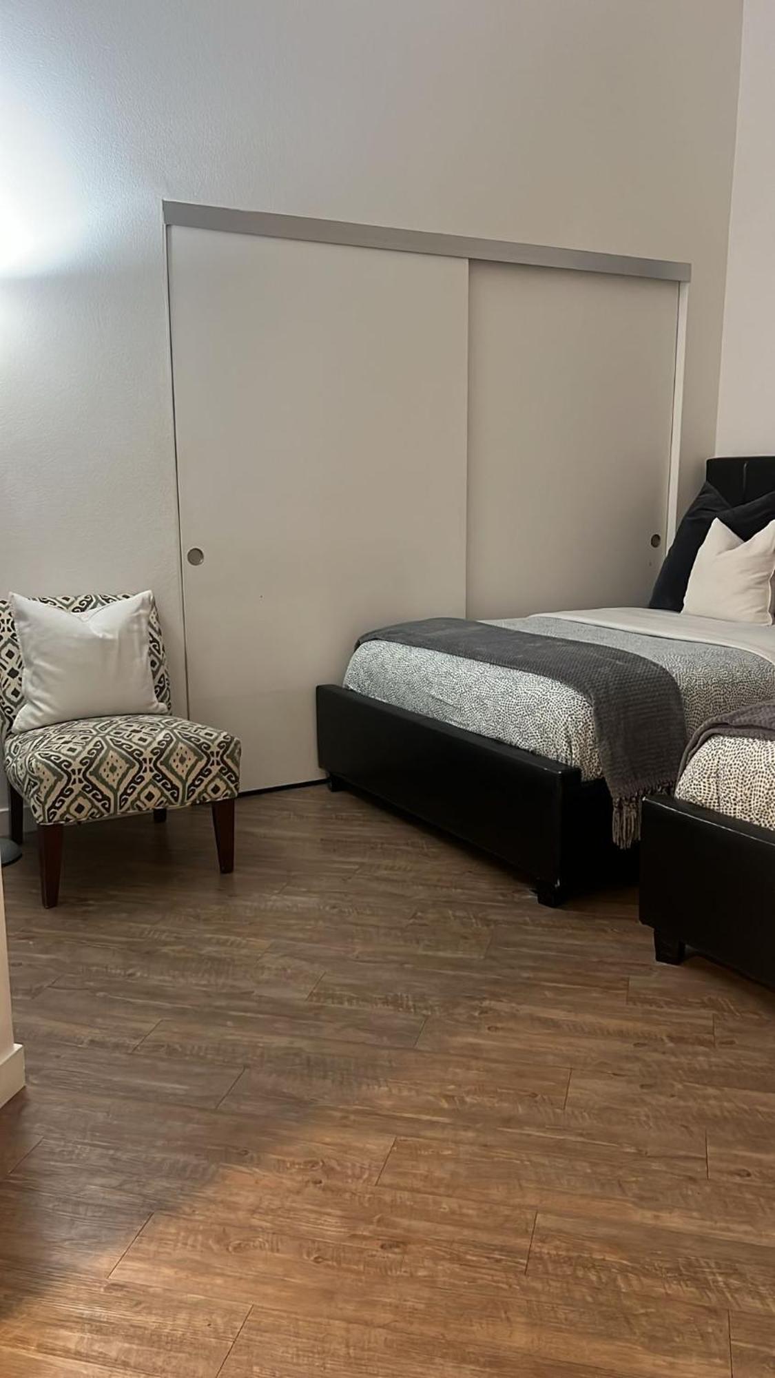 Apartament Exceptional Loft Free Parking And Wifi Los Angeles Zewnętrze zdjęcie